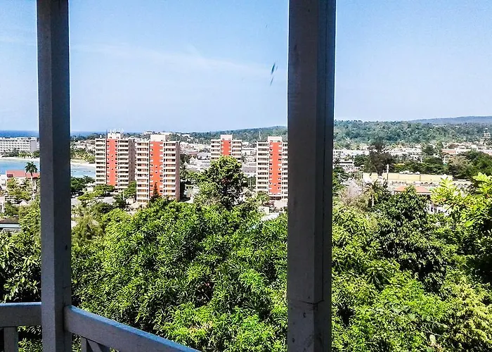 Skycastles Apartment Ocho Rios